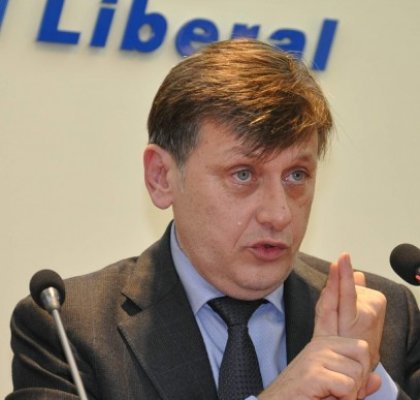 Antonescu: Am convingerea că vineri va fi plen pentru învestirea Guvernului